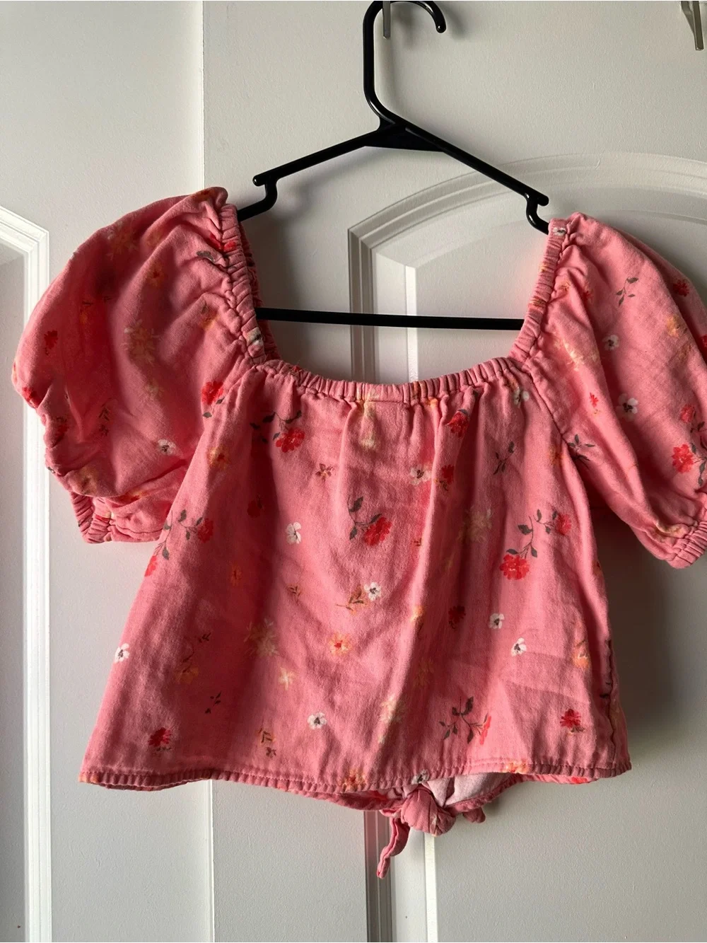 Girls XL Old Navy Coral Pink Floral Puff-Sleeve Crop Top